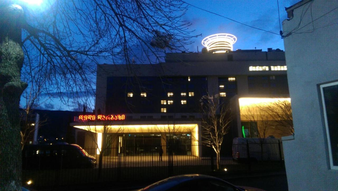 Gng Apartment Tbilisi ภายนอก รูปภาพ